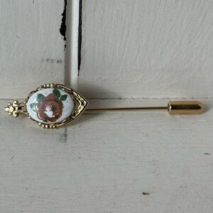 Vintage Looking Gold Rose Pin/ Brooch